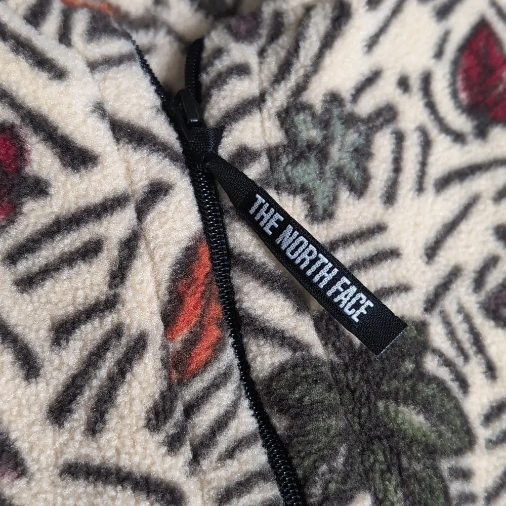 Vintage 1997 The North Face Fall Leaves Fleece Vest Size Large Cinchable 🍂 - Picture 5 of 10